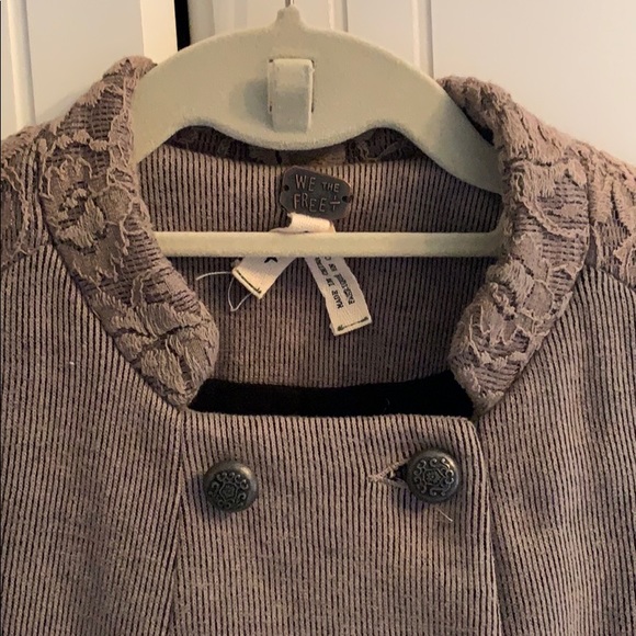 Free people lace & ruffle back soft blazer/jacket - Picture 3 of 4